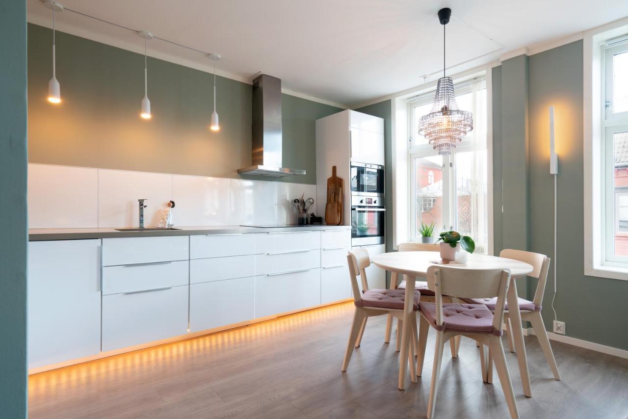 Ferienwohnung The Golden Lion Street Getaway Trondheim Exterior foto